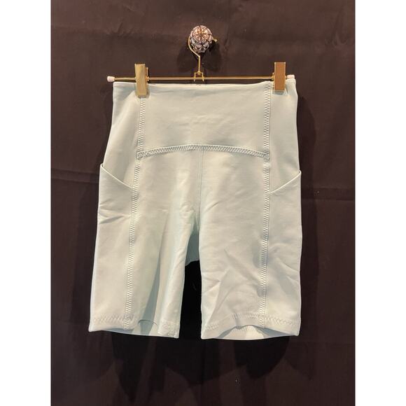 Aritzia TNA Womens Small Sage Green High Rise Biker Shorts - Picture 2 of 3